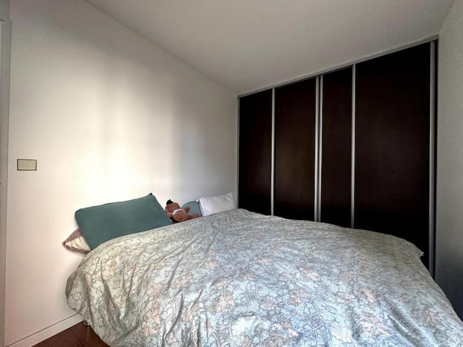 Appartement Lumineux Avec Balcon Levallois-Perret Exteriör bild